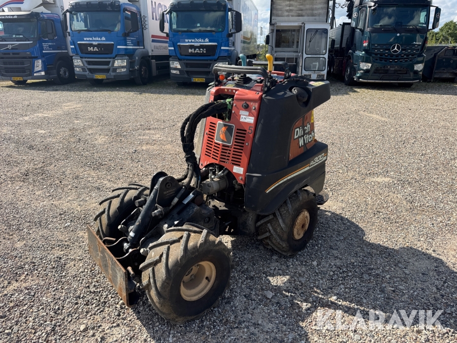 Minilæsser Ditch witch R300