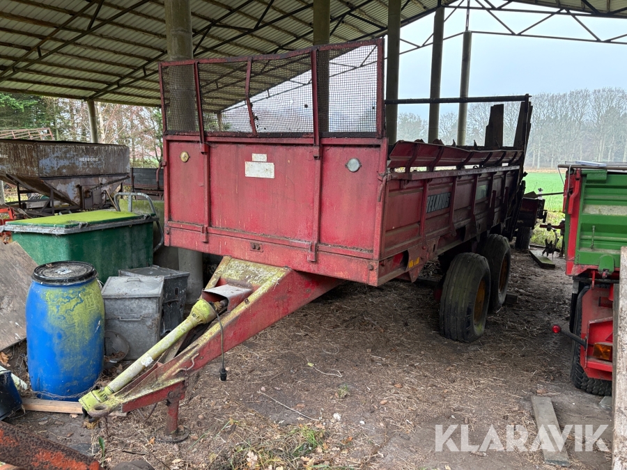 Møgspredervogn Belarus I-PTU-7