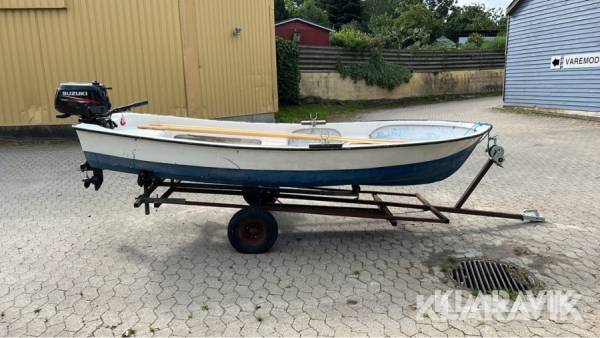 Jolle 12 inklusiv motor og trailer