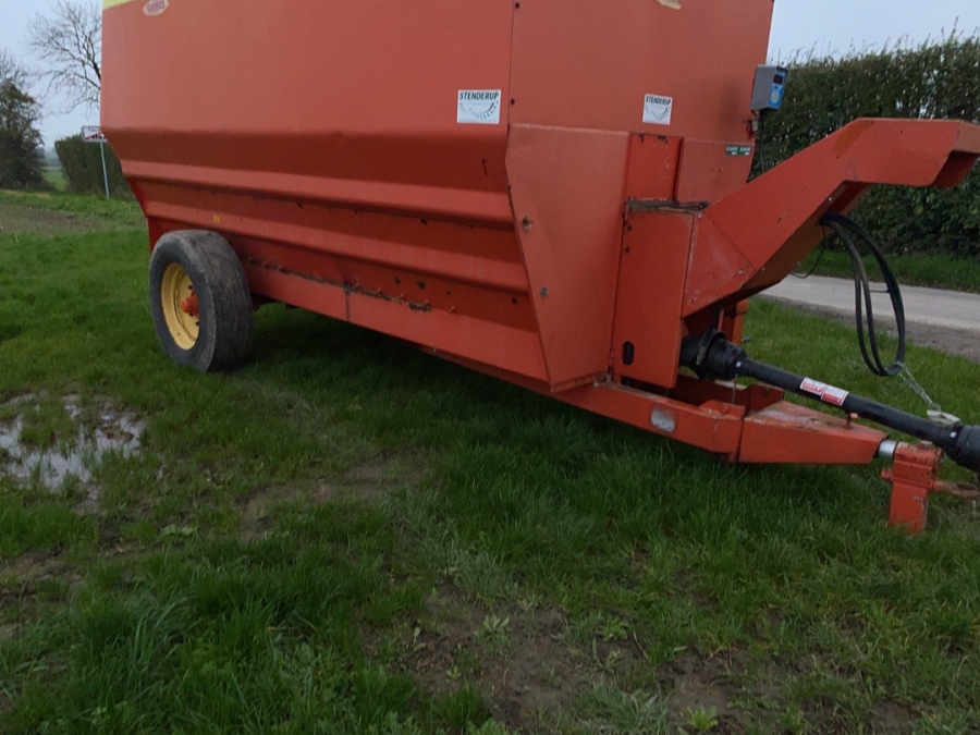 Klaravik Auktioner | Foderblander