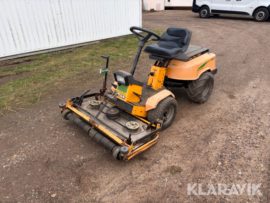 Græsslåmaskine Stigs Park med rustfri klippebord