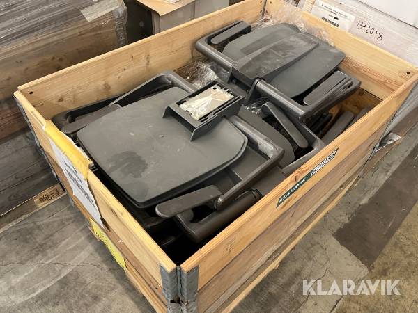 Vægmonteret klapstole Allegion Ascento ca 20 stk.