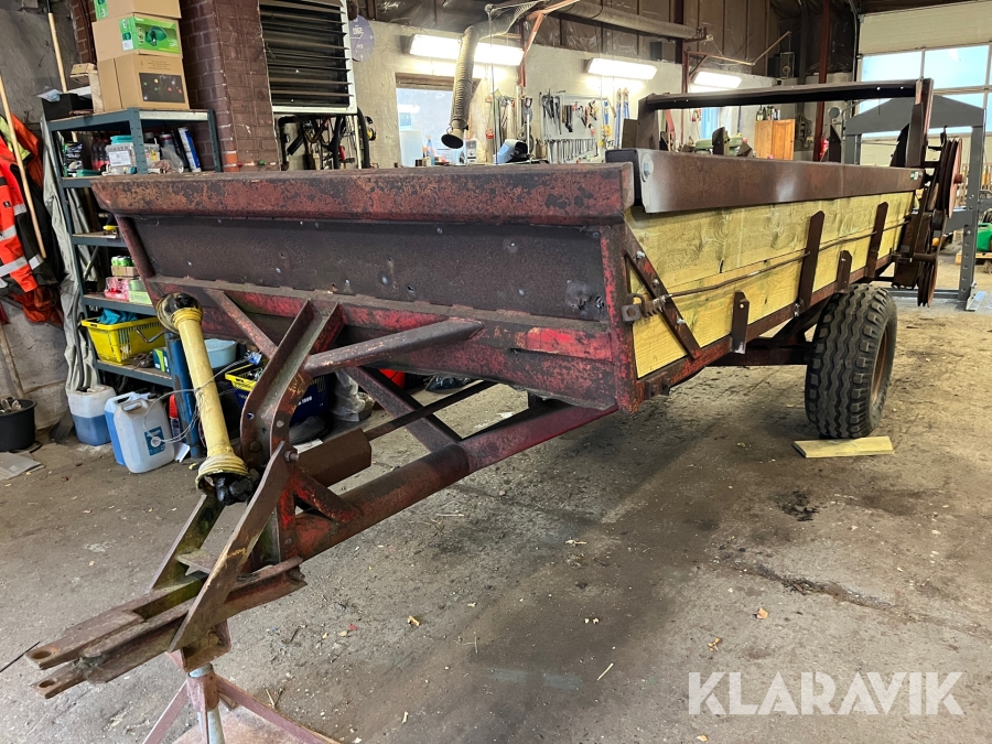 Vogn JF med møgspreder