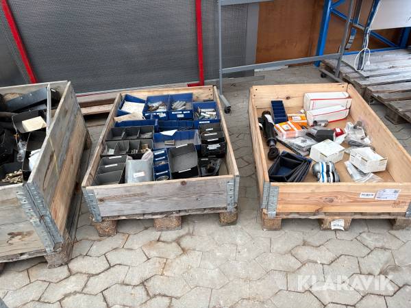 6 Paller med assorteret reservedele bl.a. kuglelejre