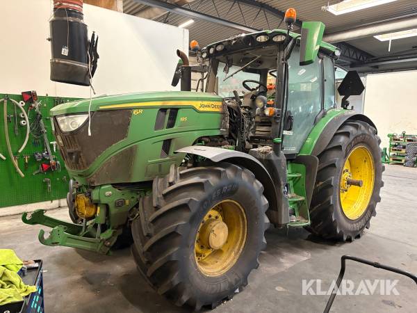 Traktor John Deere 6R185