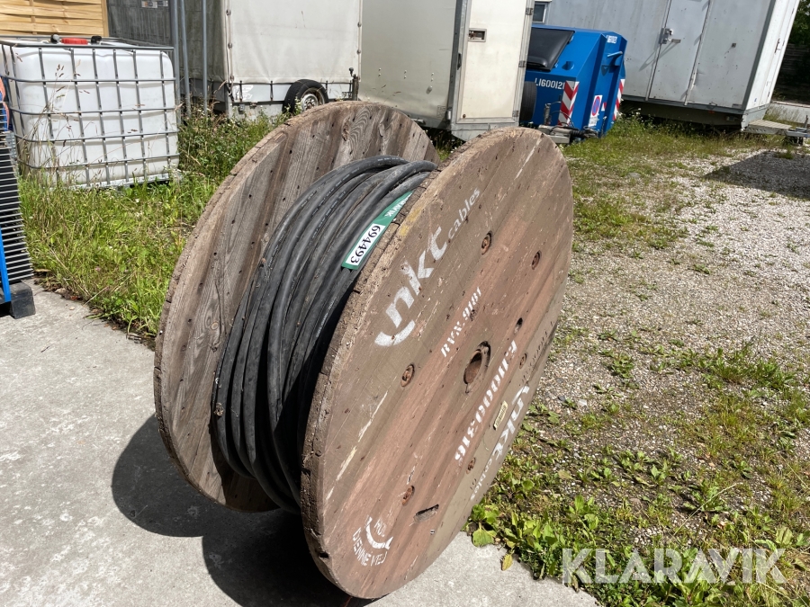 Kabeltromle med 100 meter 63 ampere kabel