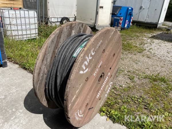 Kabeltromle med 100 meter 63 ampere kabel