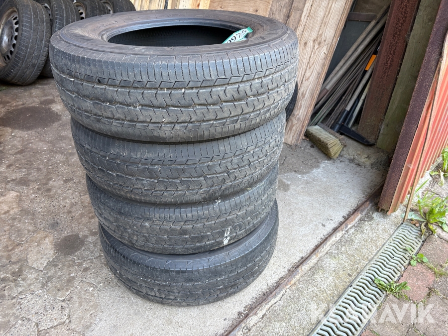 Bildæk Toyo NanoEnergy Van 4 stk