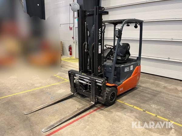 El-truck Toyota Traigo 20