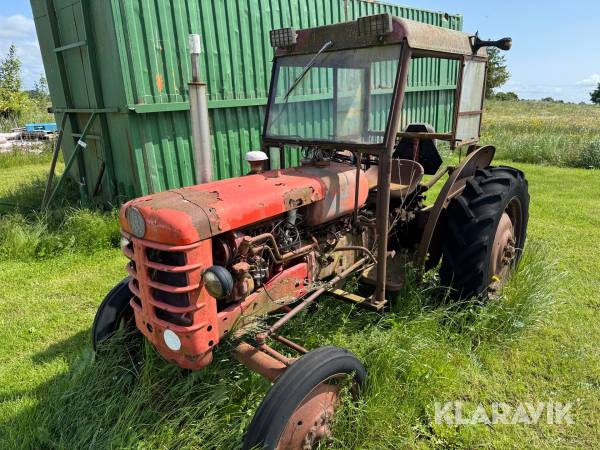 Traktor Volvo BM-425