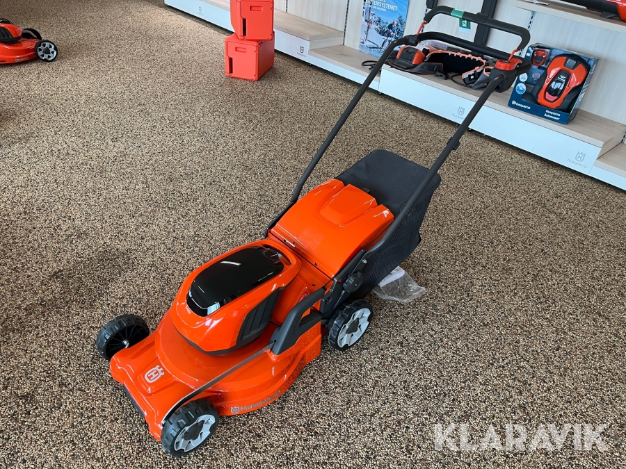 Græsslåmaskine Husqvarna LC 247i