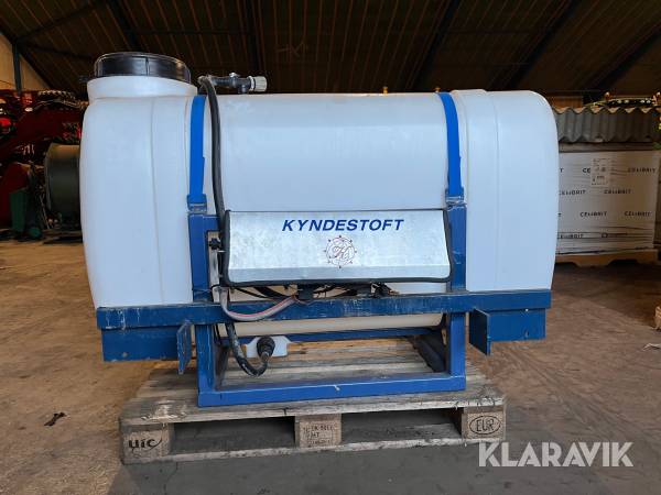 Fronttank Kyndestoft 650 liter