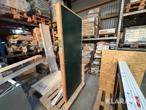 Dør med karm 1 styk