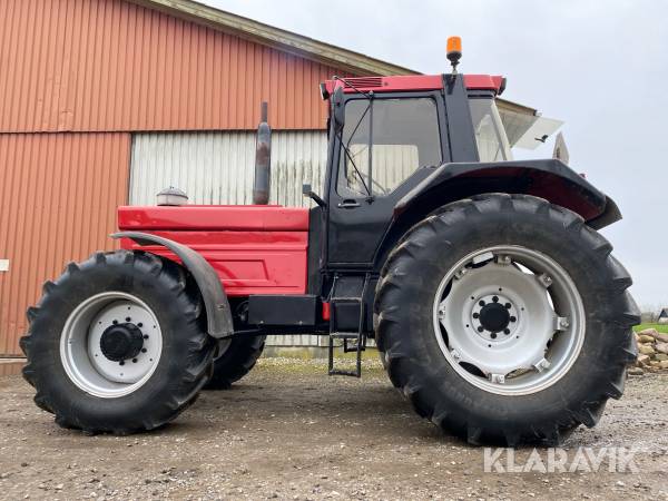 Traktor IH 1455